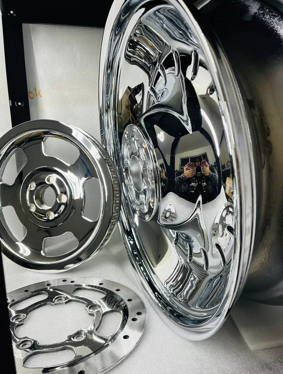 Rims for V-ROD Vrsca 2005 in Chrome 18 rear 19 front - Image 11