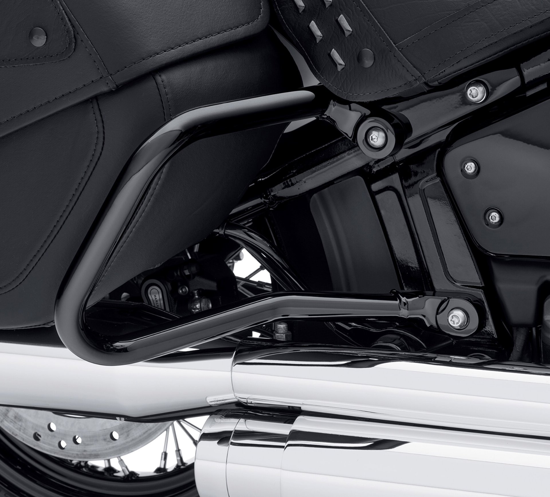 Harley-Davidson Black Saddlebag Guards | P/N: 90201315 - Image 2